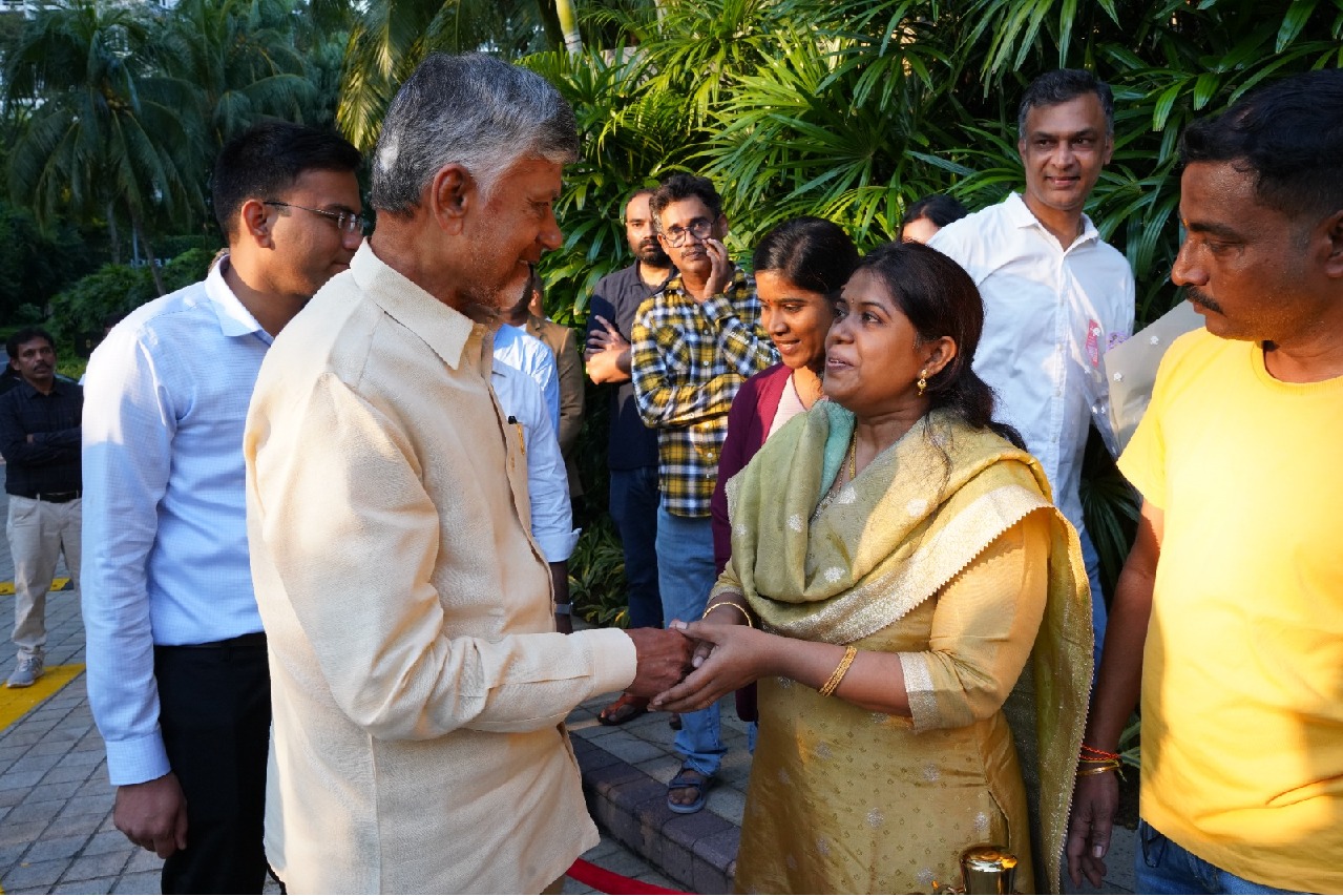 Chief Minister Chandrababu Naidu Arrives in Singapore