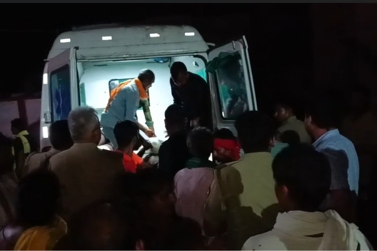 Two dead as panic over electric shock triggers stampede at UP's Barabanki temple