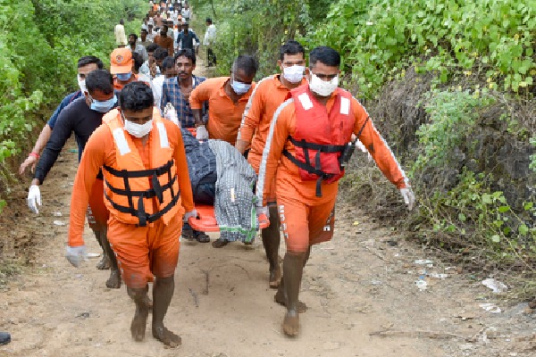 Six pilgrims killed as overloaded mini-truck falls into canal near Ludhiana; divers look for more bodies