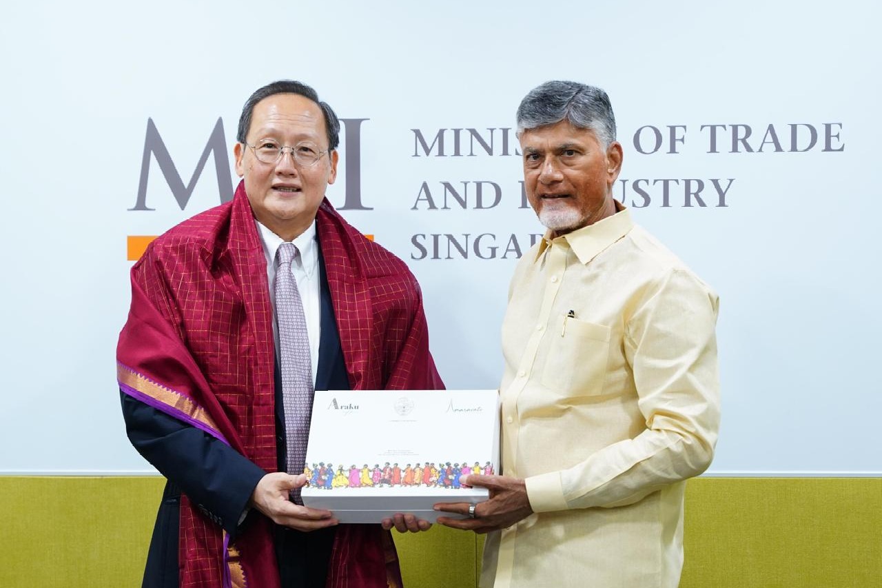 Naidu meets Singapore minister, discusses green energy, data centre development