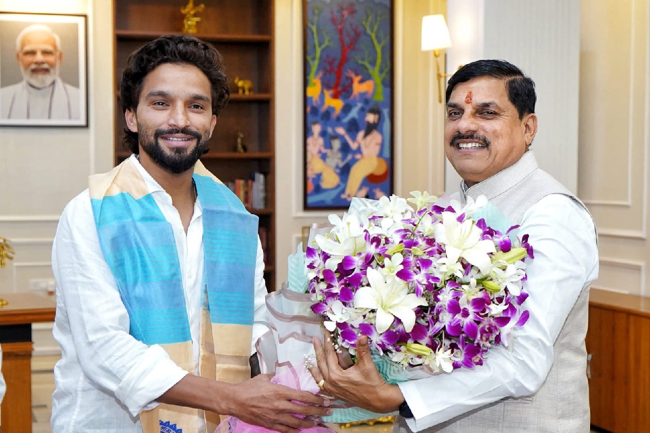 RCB captain Rajat Patidar meets CM Mohan Yadav, honoured for cricket achievement