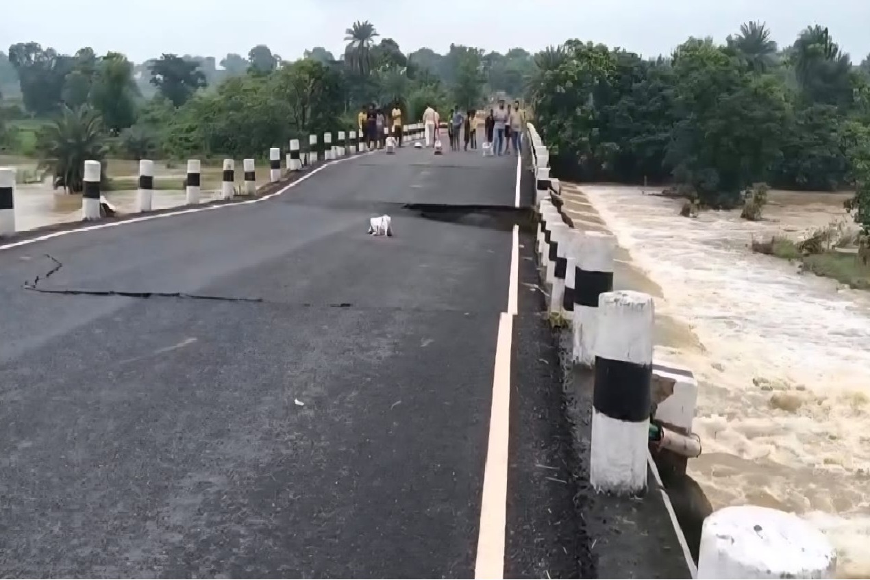 Bridge collapse in Jharkhand’s Jamtara snaps lifeline for 150 plus villages