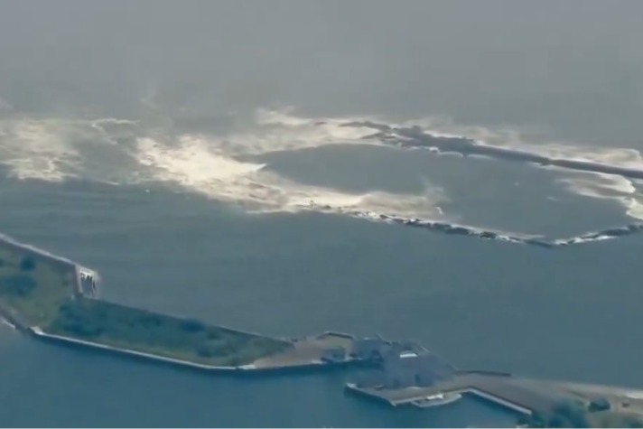 More nations issue tsunami warnings as powerful earthquake hits Russia's Kamchatka Peninsula