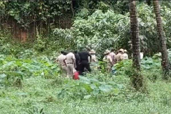 Dharmasthala mass graves case: SIT completes 6th day of excavation; multiple bones and a skull found, say sources