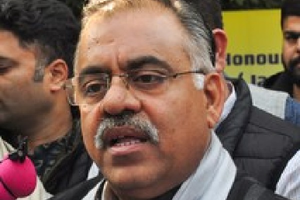 Politics has become ‘family ltd’ for Mamata Banerjee: Tarun Chugh