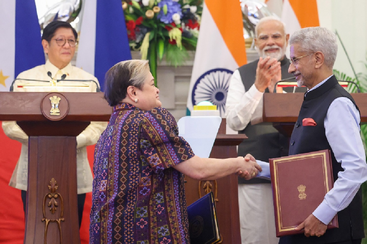 India and Philippines friends by choice, partners by destiny: PM Modi