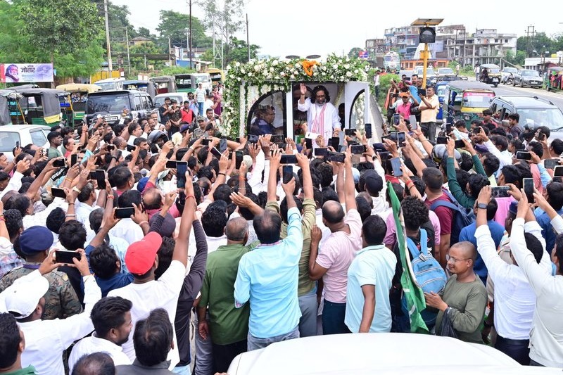Shibu Soren cremated with full state honours in his native village Nemra