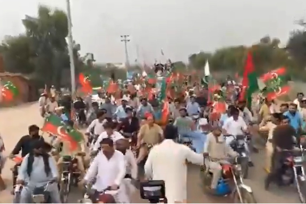 Pakistan: Tehreek-e-Insaf holds protests to demand Imran Khan's release