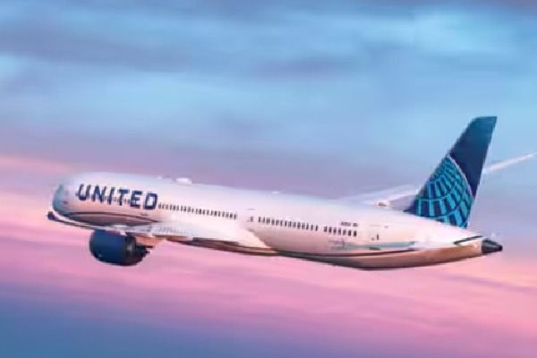 Tech glitch grounds United Airlines flights, sparks delays across major US airports