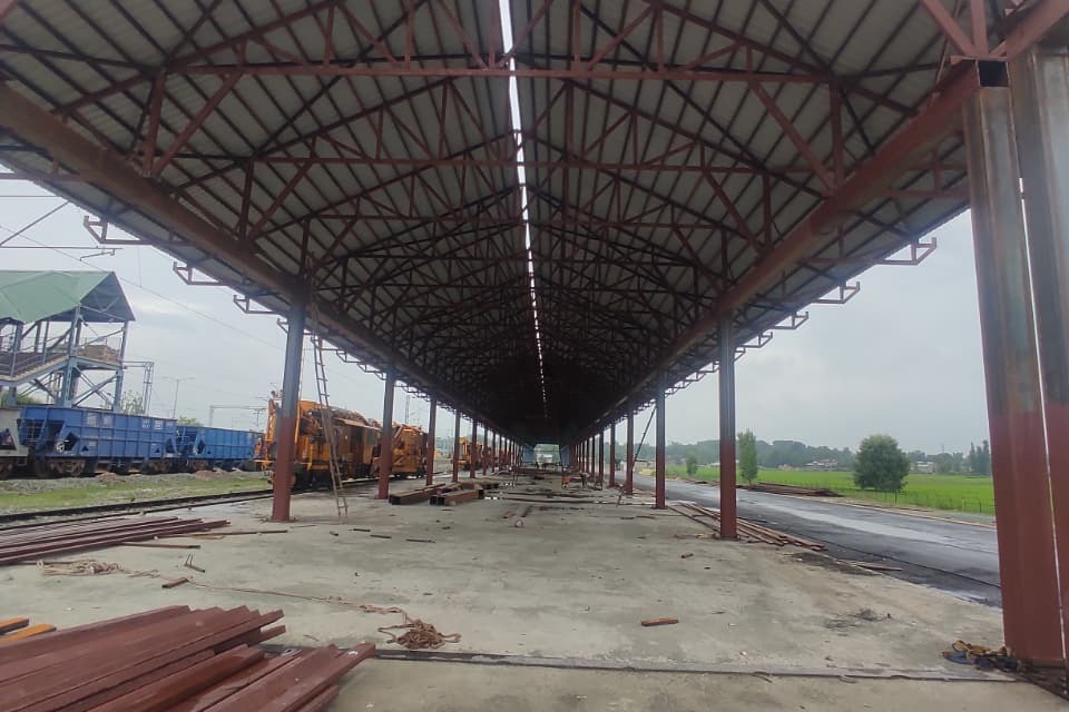 Railways open Kashmir's Anantnag station for transport of goods