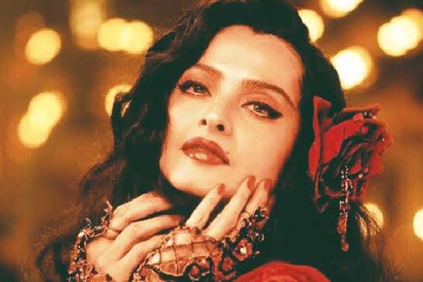 Rekha calls ‘Kaisi Paheli’ from ‘Parineeta’, a ‘metaphor for life’
