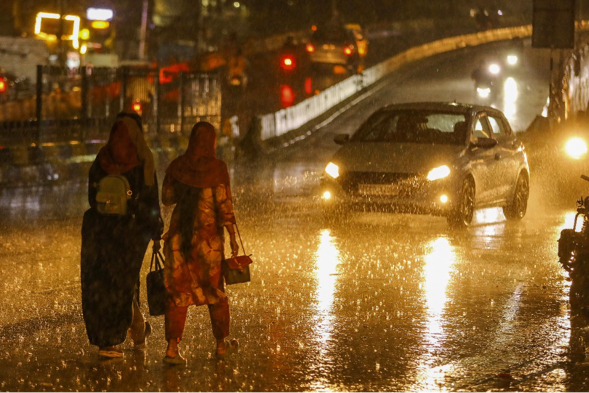 Low pressure in Bay of Bengal may bring heavy rainfall in Telangana August 13-16