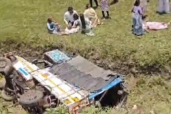 Pune: Seven devotees killed, several injured in road accident; PM Modi announces ex gratia