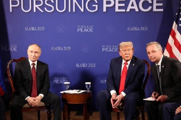 Trump, Putin say they made progress at summit, but no announcement of immediate ceasefire with Ukraine