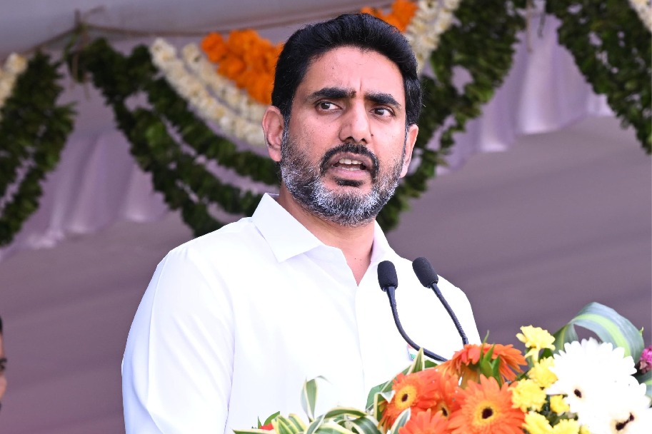 Lokesh to meet Union Ministers to push for clearance for Andhra projects