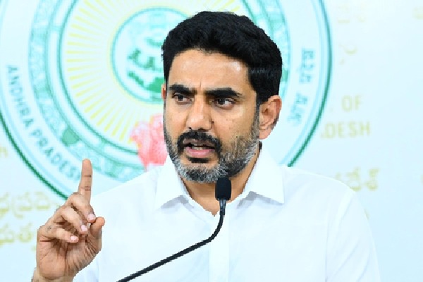 Jagan should apologise to nation for not hoisting national flag, demands Nara Lokesh