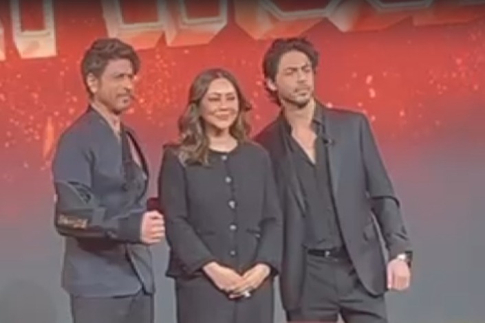 Shah Rukh Khan reveals how soon he will recover from his injury