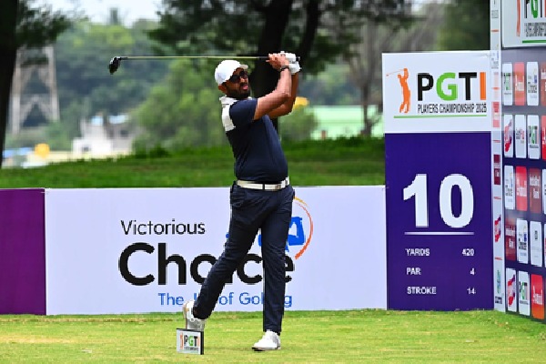 Golf: Yuvraj Sandhu shoots extraordinary 61, stretches lead to three shots at Players C’ship