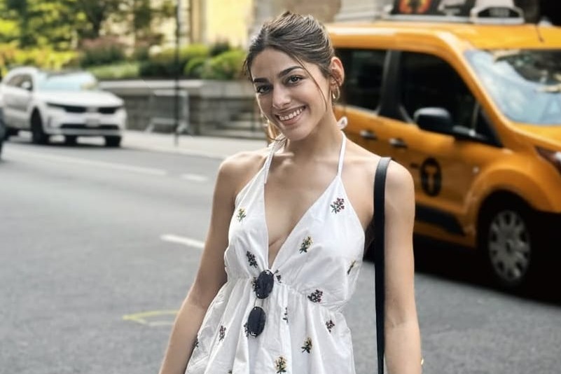 Alaya F dances to Shah Rukh Khan's Mitwa in her latest dance video