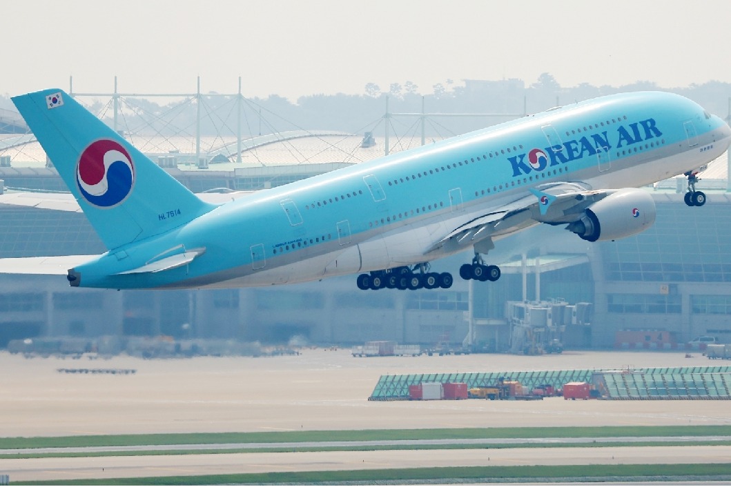 Korean Air signs $50 billion deal to purchase aircraft, engines from Boeing, GE Aerospace