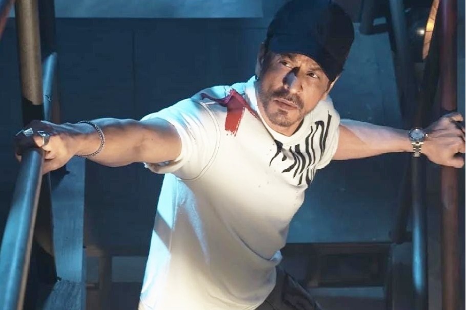 Shah Rukh Khan tells Farah Khan: You should apologise