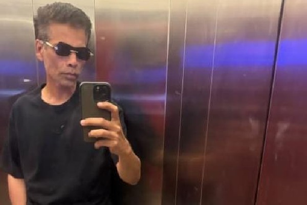 Karan Johar is proud of his courage to take a selfie in shorts: 'I acknowledge my delusion'