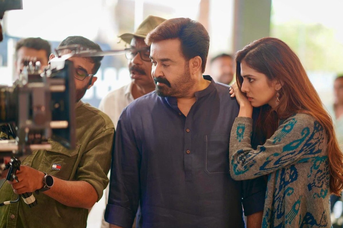 Malavika Mohanan gives 'a big hug to all who gave her love' for Hridayapoorvam