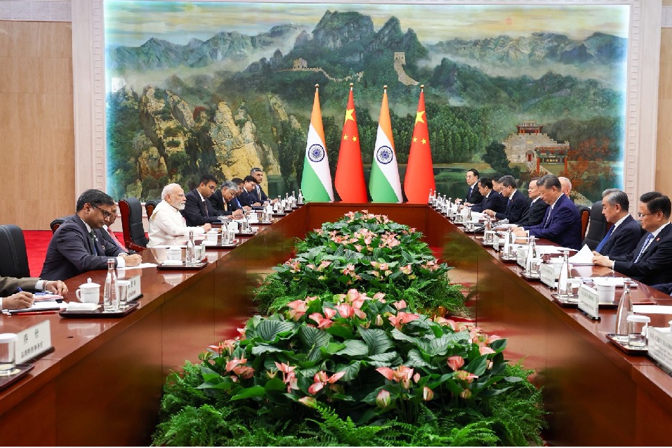PM Modi, Chinese President Xi Jinping agree to promote people-to-people exchanges