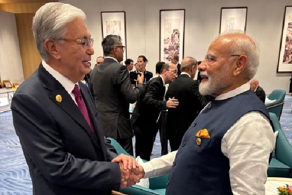 PM Modi meets Presidents of Kazakhstan, Tajikistan, and Belarus on sidelines of SCO Summit