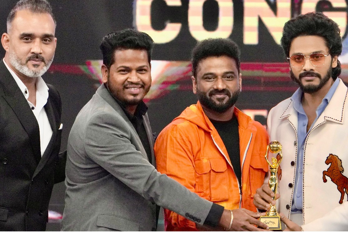 దుబాయిలో  అంగరంగ వైభవంగా జరిగిన  గామా అవార్డ్స్ 
