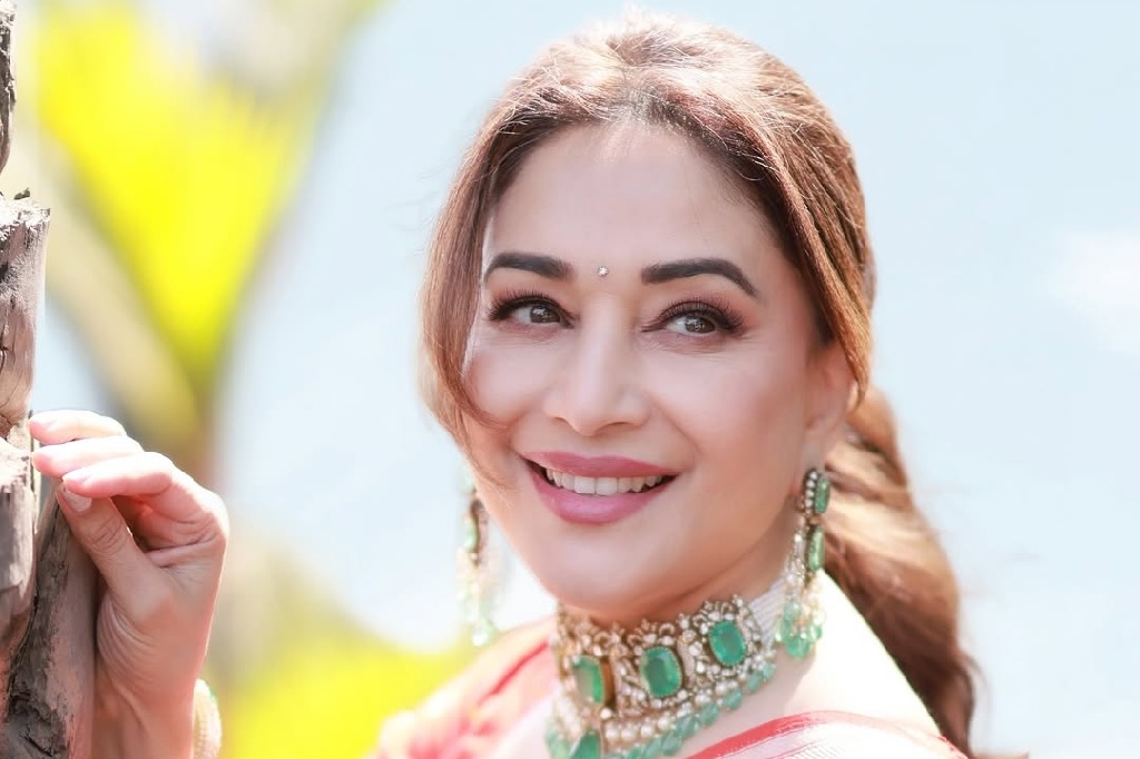 When Madhuri Dixit exposed the on set food habit of Anil Kapoor