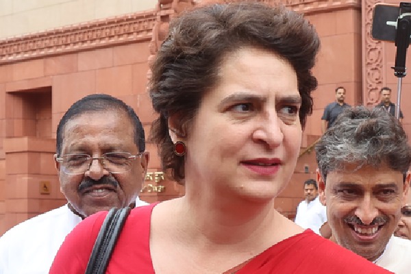 Priyanka Gandhi welcomes Wayanad Medical College, thanks Centre and State