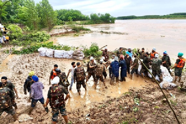 Punjab floods: 5,500 civilians, 300 paramilitary personnel rescued by Army