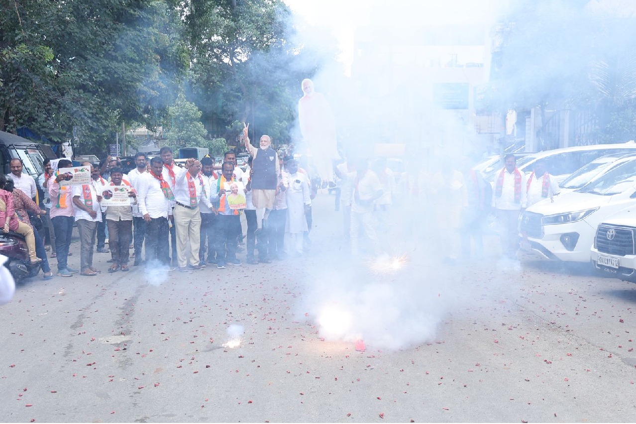 Karnataka BJP celebrates GST reforms by bursting crackers in Bengaluru