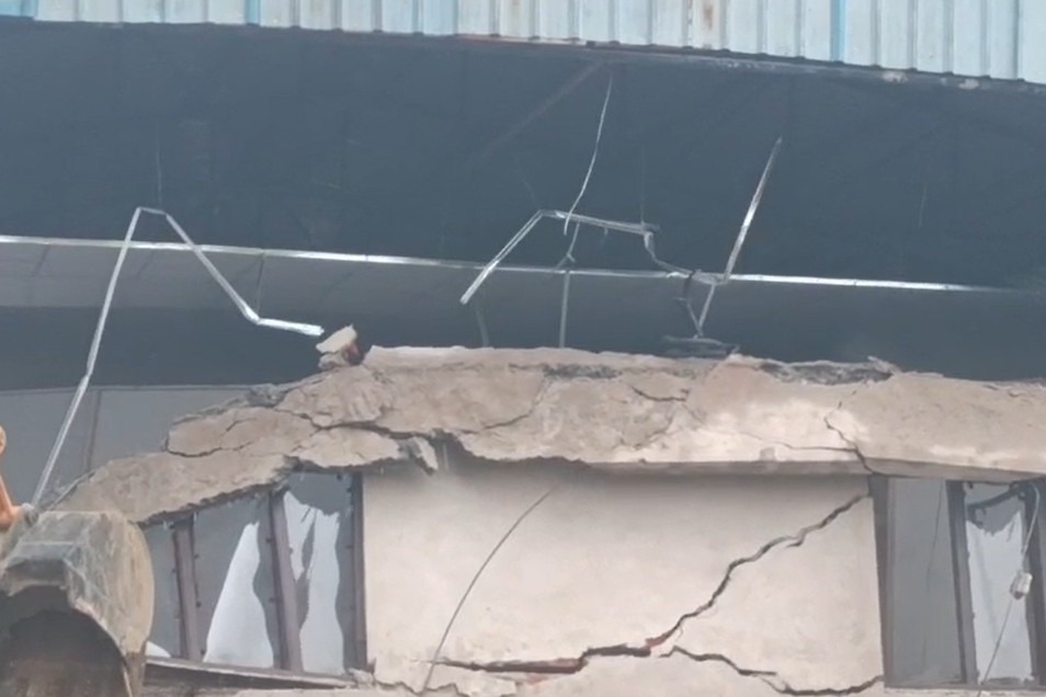 Days after ABVP clash, bulldozer rolls in Shri Ramswaroop University in UP’s Barabanki