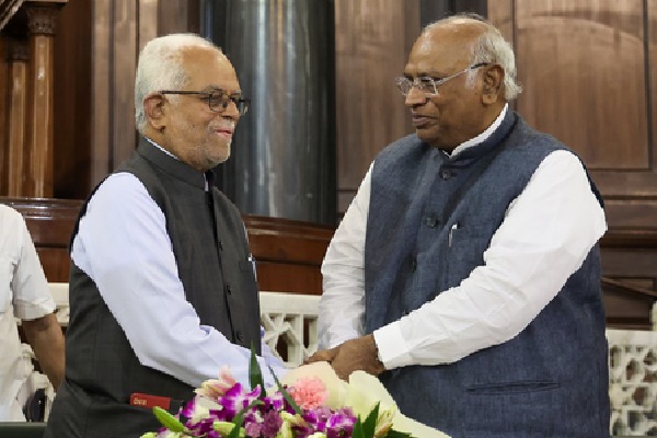 Kharge to host INDIA bloc dinner ahead of VP polls; PM Modi plans NDA meet on eve of voting