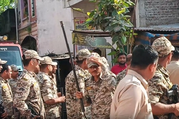 Police register FIR after Ganesh idol immersion procession attacked in Bhopal