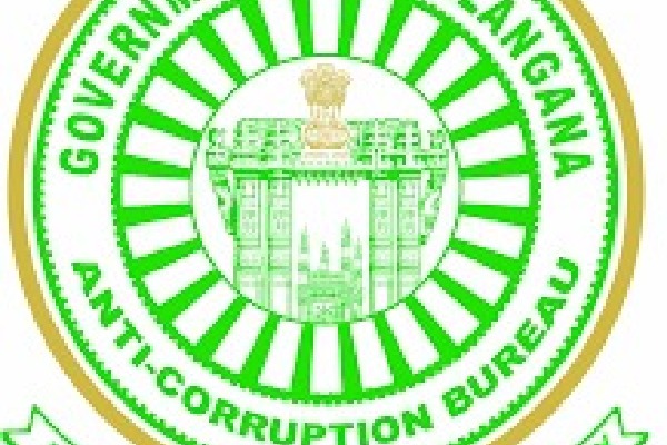 Woman official in Hyderabad caught while taking Rs 4 lakh bribe