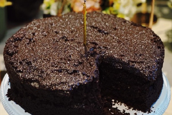 Deepika Padukone bakes cake for daughter Dua’s first birthday