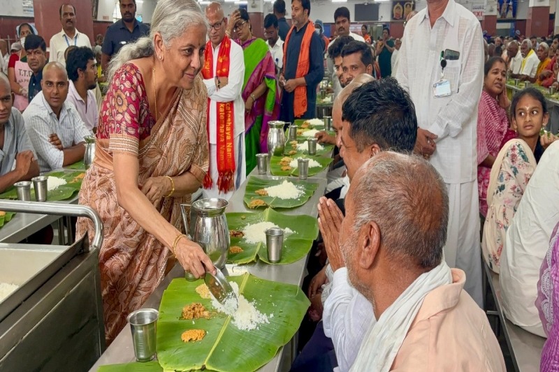 FM Nirmala Sitharaman serves Annaprasadam to devotees at Tirumala temple