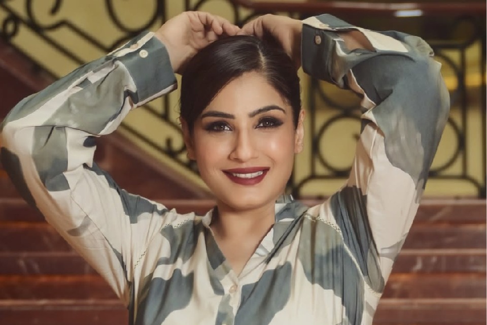 Raveena Tandon hopes Team India wears black bands while playing against Pakistan