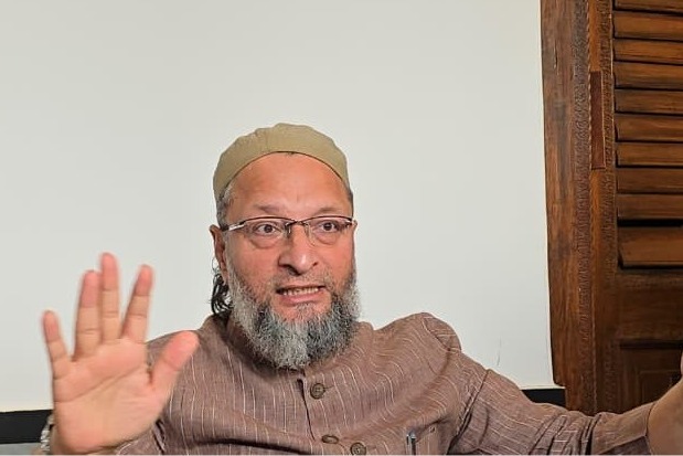 AIMIM chief Owaisi bats for early hearing on finality of Waqf Amendment Act