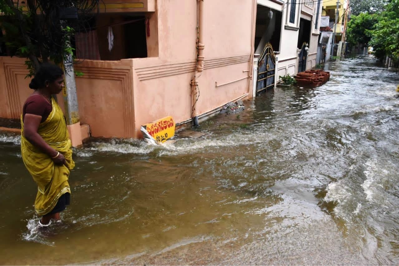 Man swept away in floodwaters in Hyderabad, fourth death this week