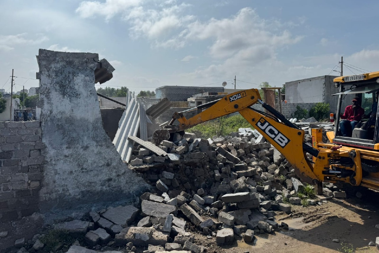 HYDRAA undertakes demolition on encroached government land in Hyderabad