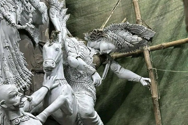 Ahead of Durga Puja, seven Hindu idols vandalised in Bangladesh