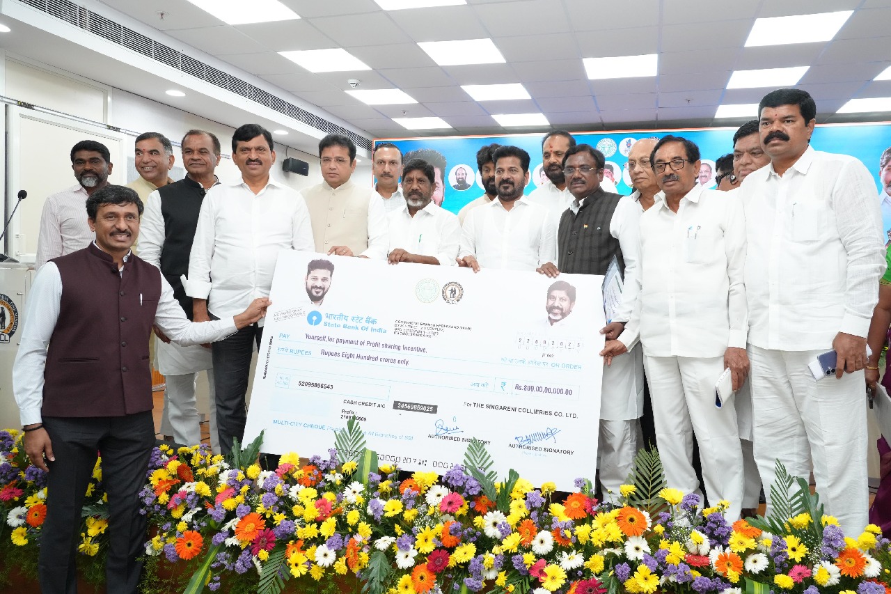 Telangana announces Rs 819 crore as bonus for Singareni workers