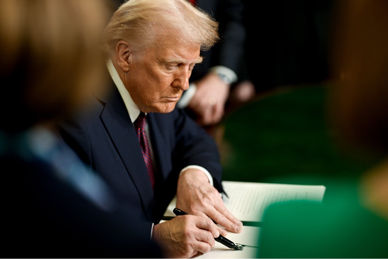 Trump signs executive order designating Antifa as 'domestic terrorist organisation'