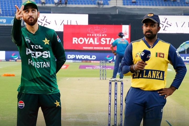 Asia Cup: Pakistan elect to bowl first in must-win game vs Sri Lanka