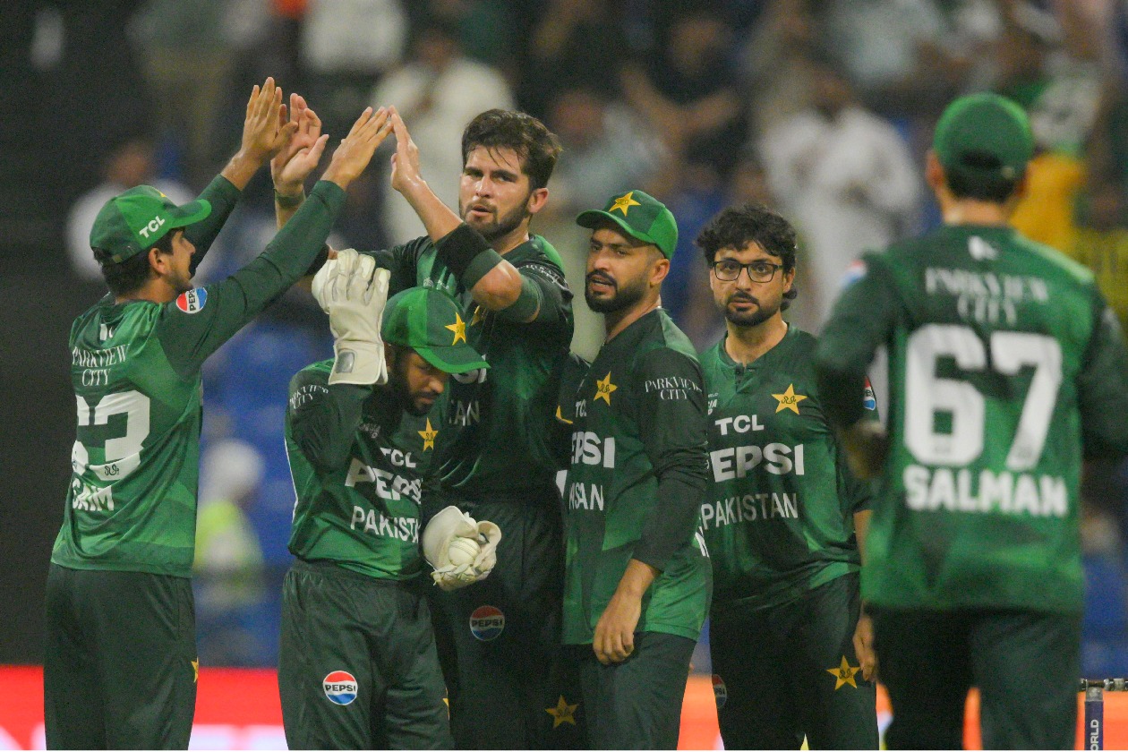 Asia Cup: Saheen, Talat, Rauf share seven wickets as Pakistan restrict Sri Lanka to 133/8