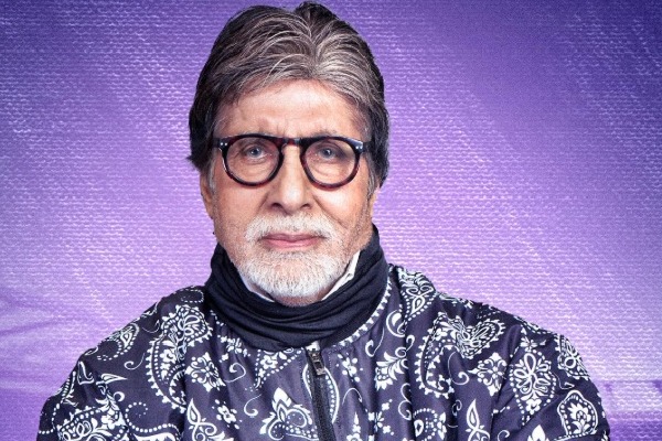 Amitabh Bachchan shares Navratri Greetings, wishes prosperity, happiness